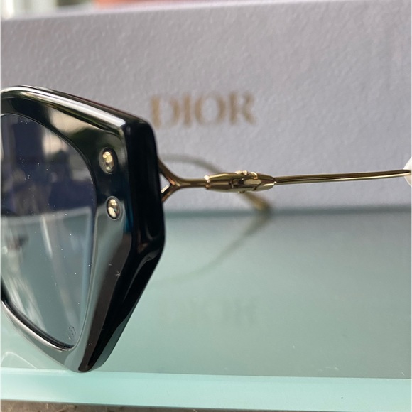 NEW Dior sunglasses - Picture 2 of 4